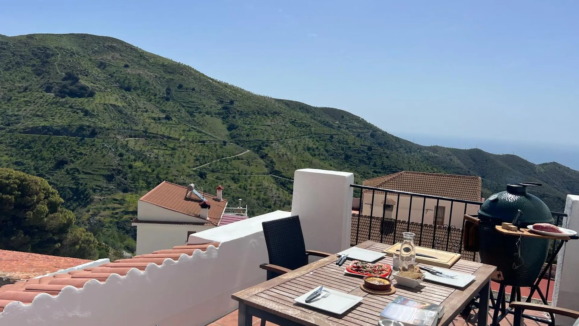 Casa Vino, Asado Y Amigos - Prive Appartement Met Gedeeld Dakterras Polopos Apartment