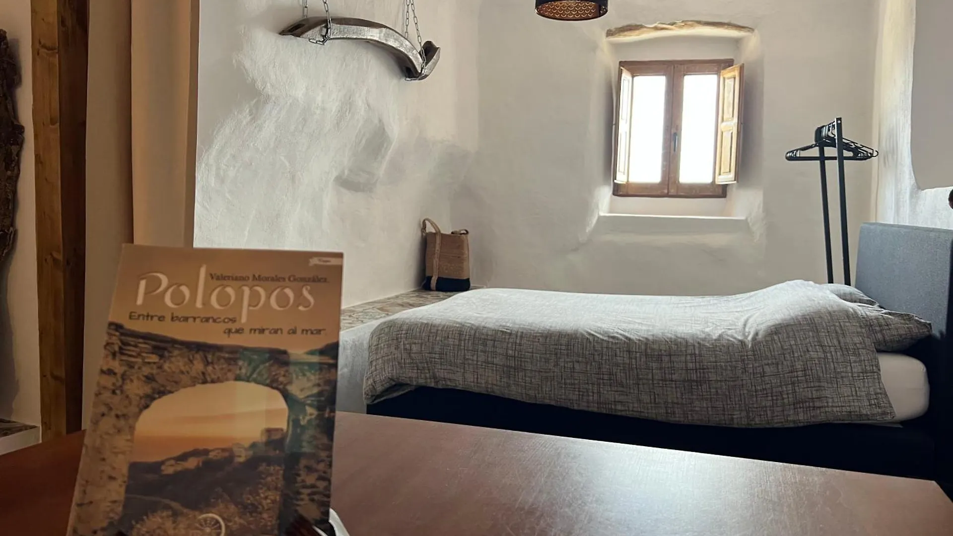 Casa Vino, Asado Y Amigos - Prive Appartement Met Gedeeld Dakterras Polopos Apartment