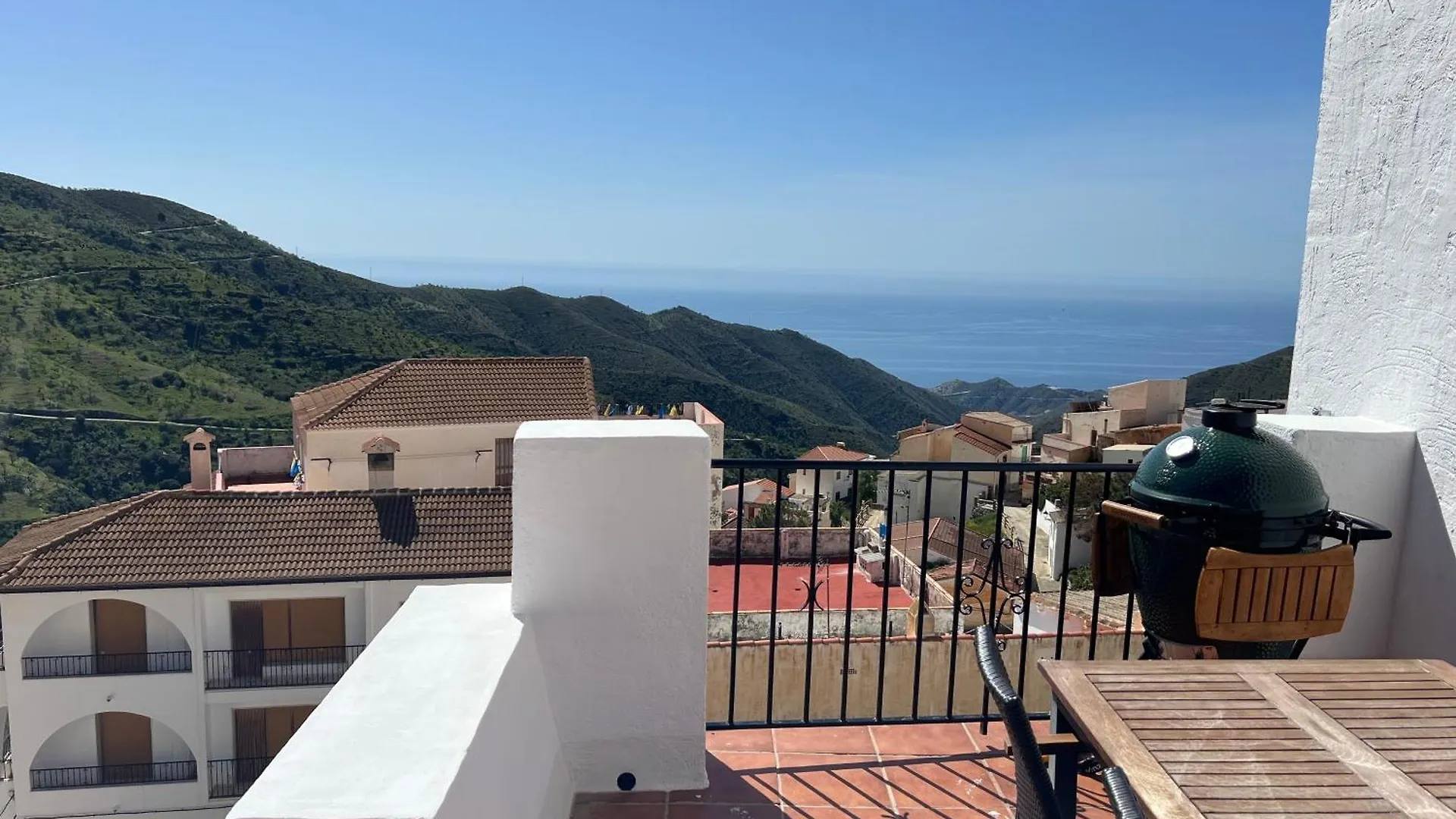 Casa Vino, Asado Y Amigos - Prive Appartement Met Gedeeld Dakterras Polopos Apartment